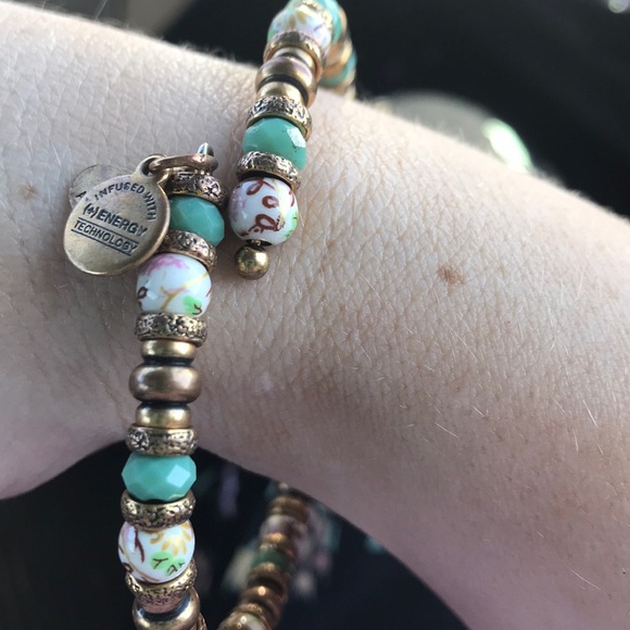 Alex and Ani Jewelry - Vintage Alex & Ani Bracelet